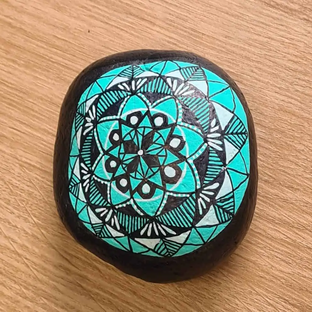 Rock-Painting-Mandala-Pattern-Rock-Image